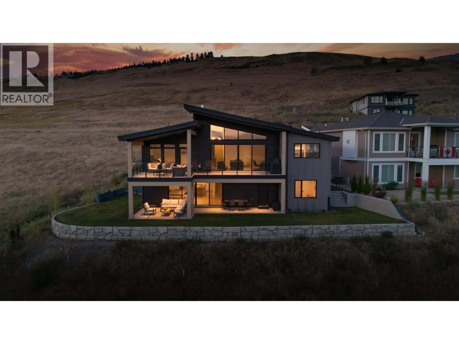 2192 Ryegrass Road — Kelowna, British Columbia - Photo 5 of 54