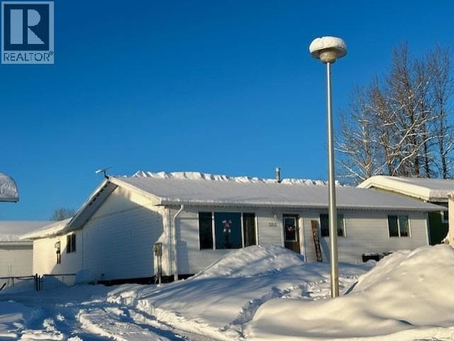 5315 WILLOW ROAD — Fort Nelson, British Columbia - Main photo