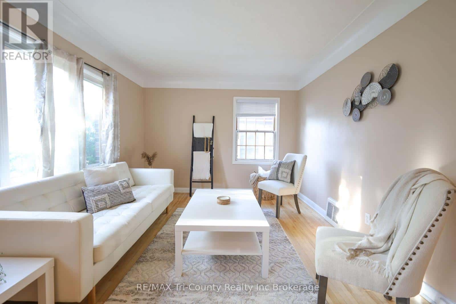 164 FELLNER AVENUE — London East (East M), Ontario - Photo 3 of 25