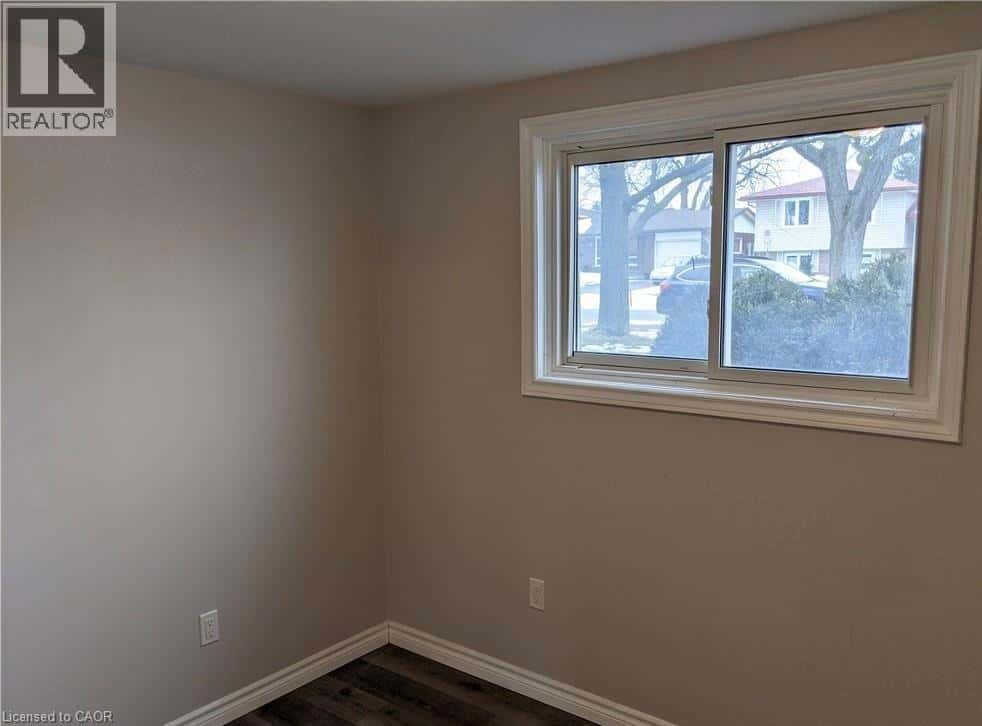 34 PRESTON Place — Welland, Ontario - Photo 5 of 24