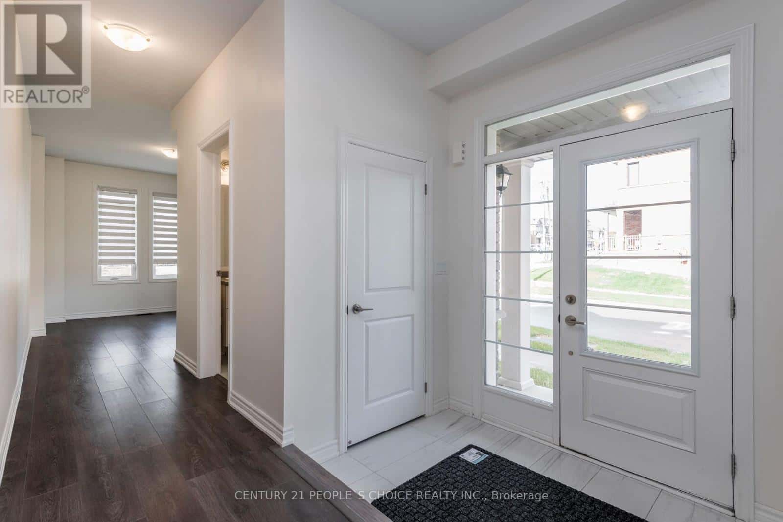 35 GREER STREET — Barrie, Ontario - Photo 4 of 25