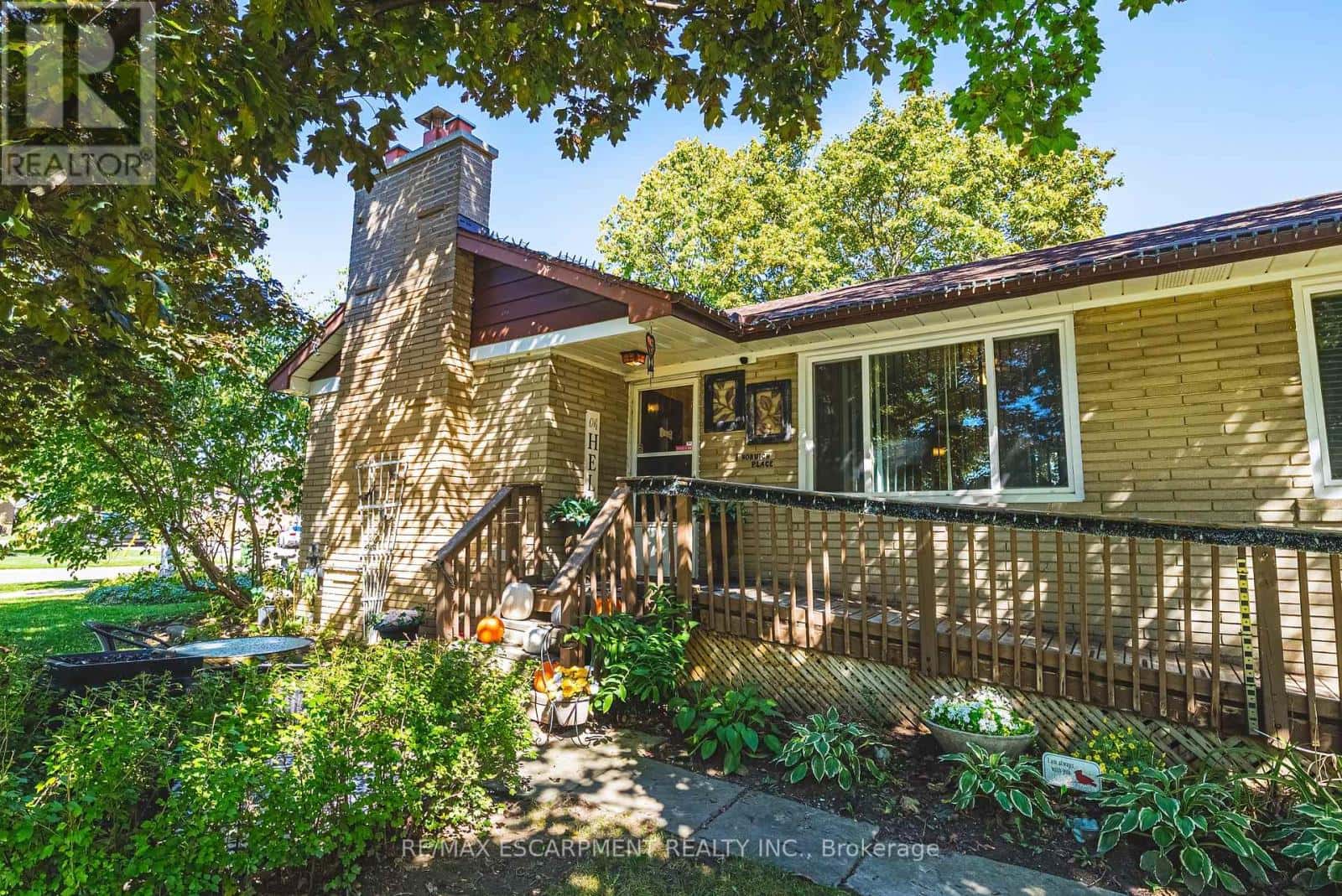 1 NORWICH PLACE — Toronto (Thistletown-Beaumonde Heights), Ontario - Photo 4 of 33