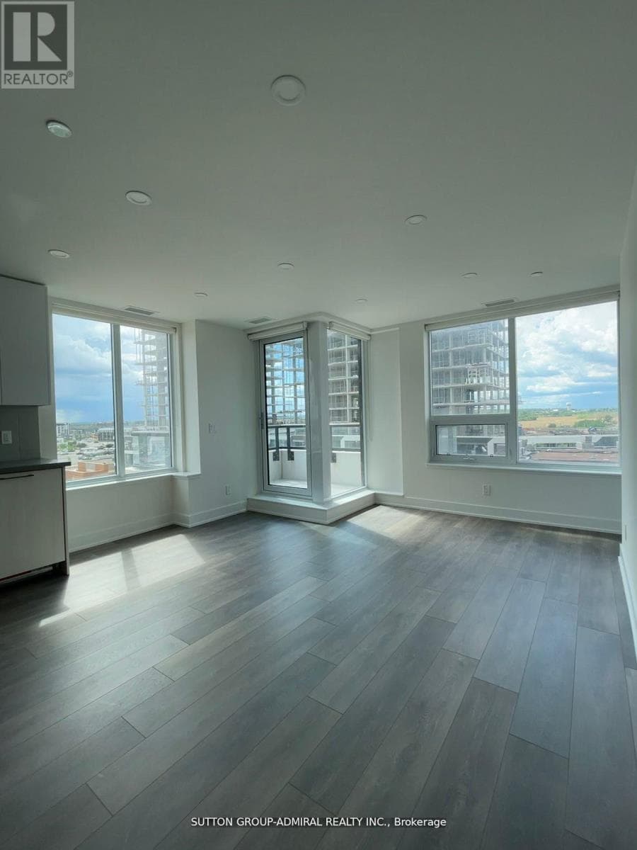 604 - 297 OAK WALK DRIVE — Oakville (RO River Oaks), Ontario - Main photo