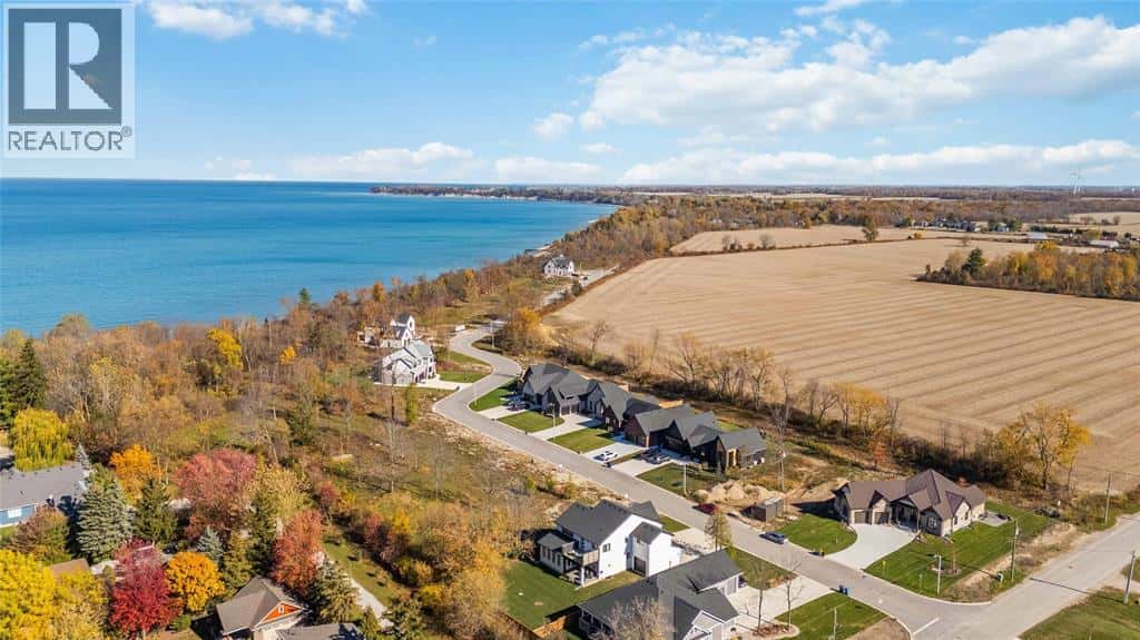 7007 BLUE COAST HEIGHTS — Plympton-Wyoming, Ontario - Photo 2 of 50