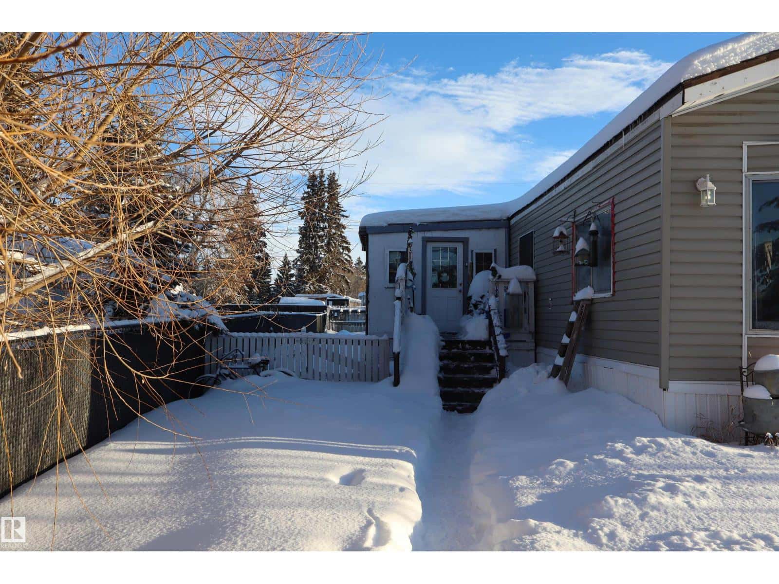 5009 - 50 Street — Manola, Alberta - Photo 5 of 24