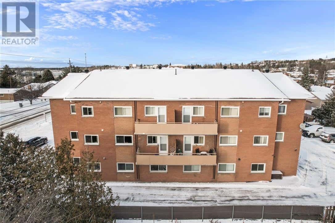 1590 Kelly Lake Road — Sudbury, Ontario - Photo 2 of 73