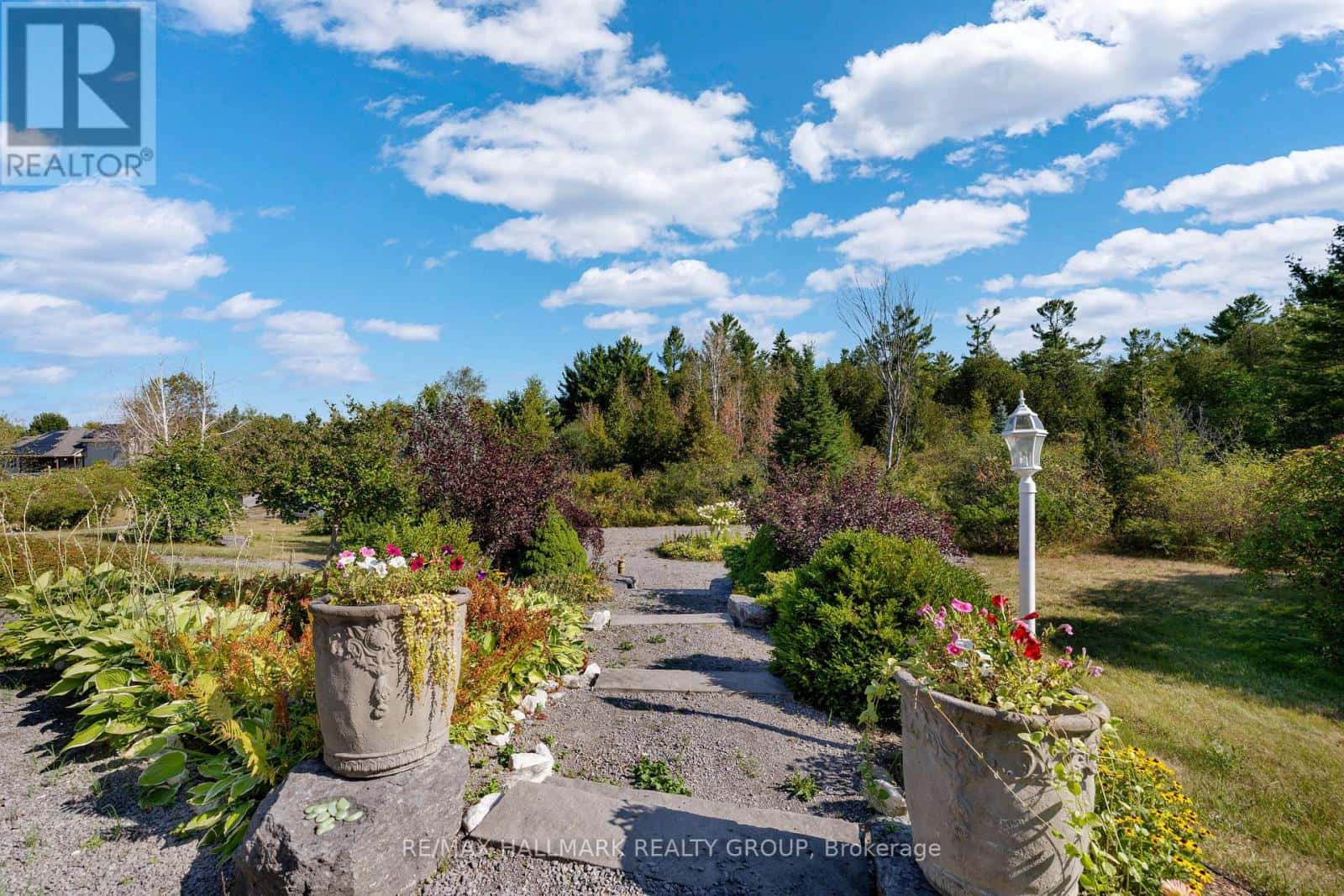 1757 CORKERY ROAD — Ottawa, Ontario - Photo 4 of 48