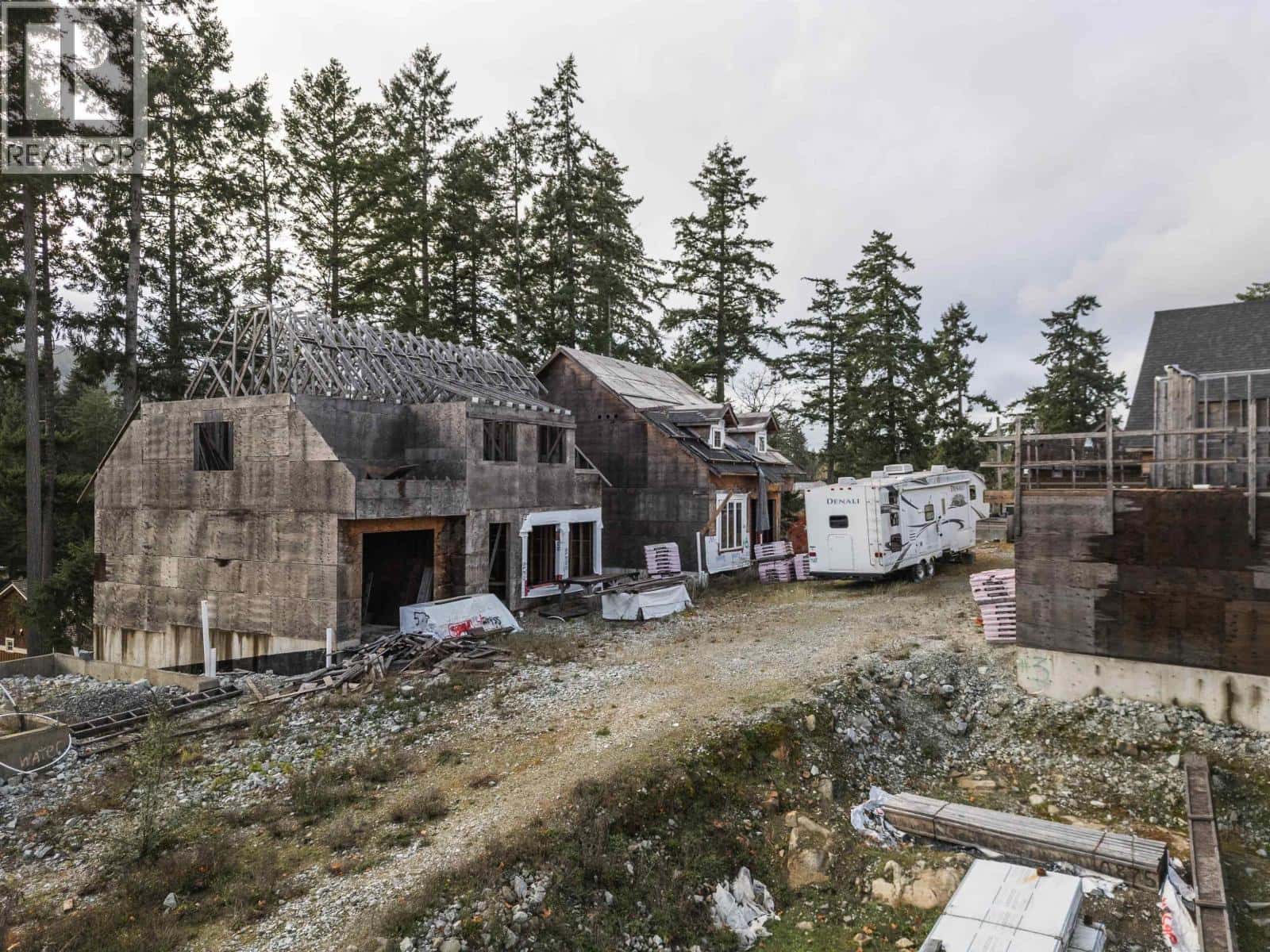 107 ATKINS ROAD — Salt Spring Island, British Columbia - Photo 4 of 13