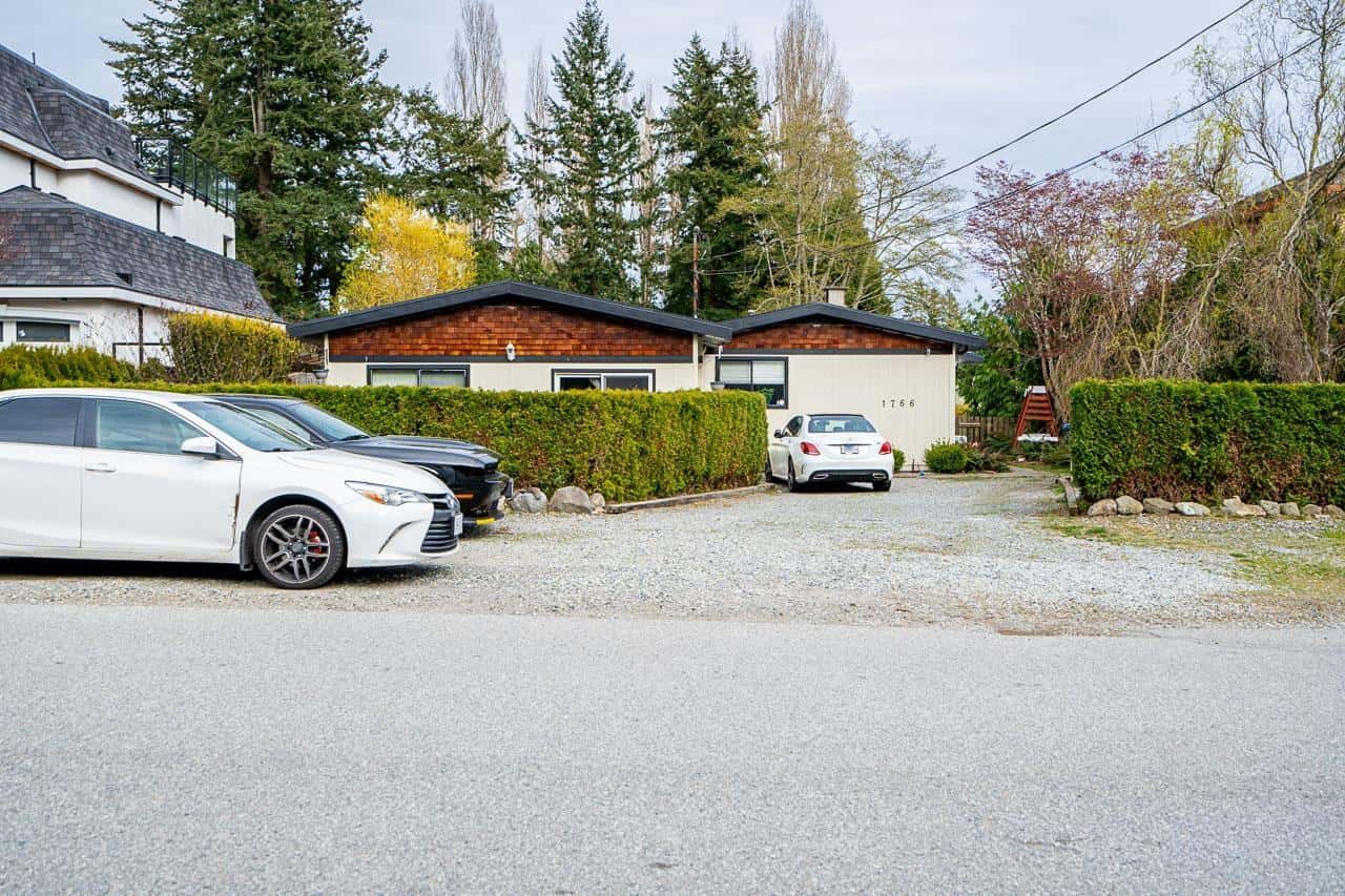 1766 139 STREET — Surrey, British Columbia - Photo 3 of 12