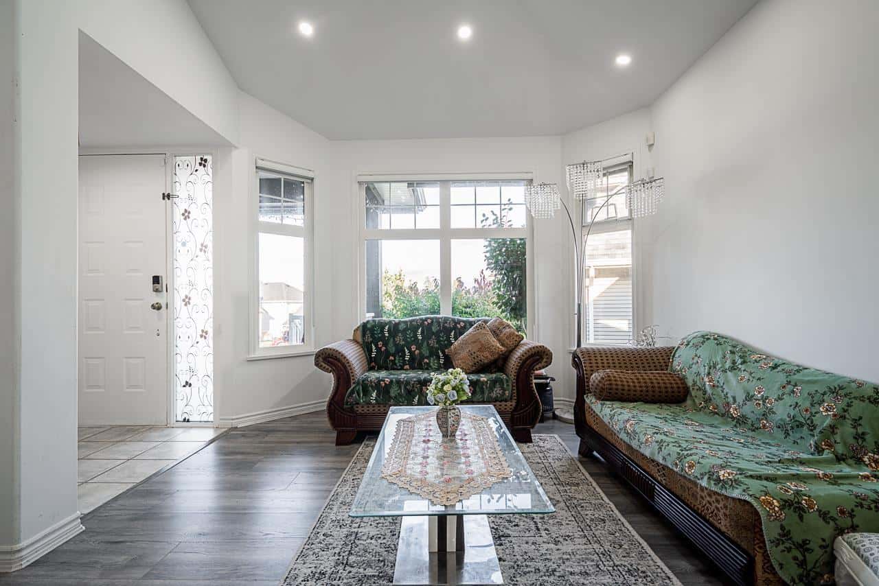 14616 75A AVENUE — Surrey, British Columbia - Photo 5 of 36