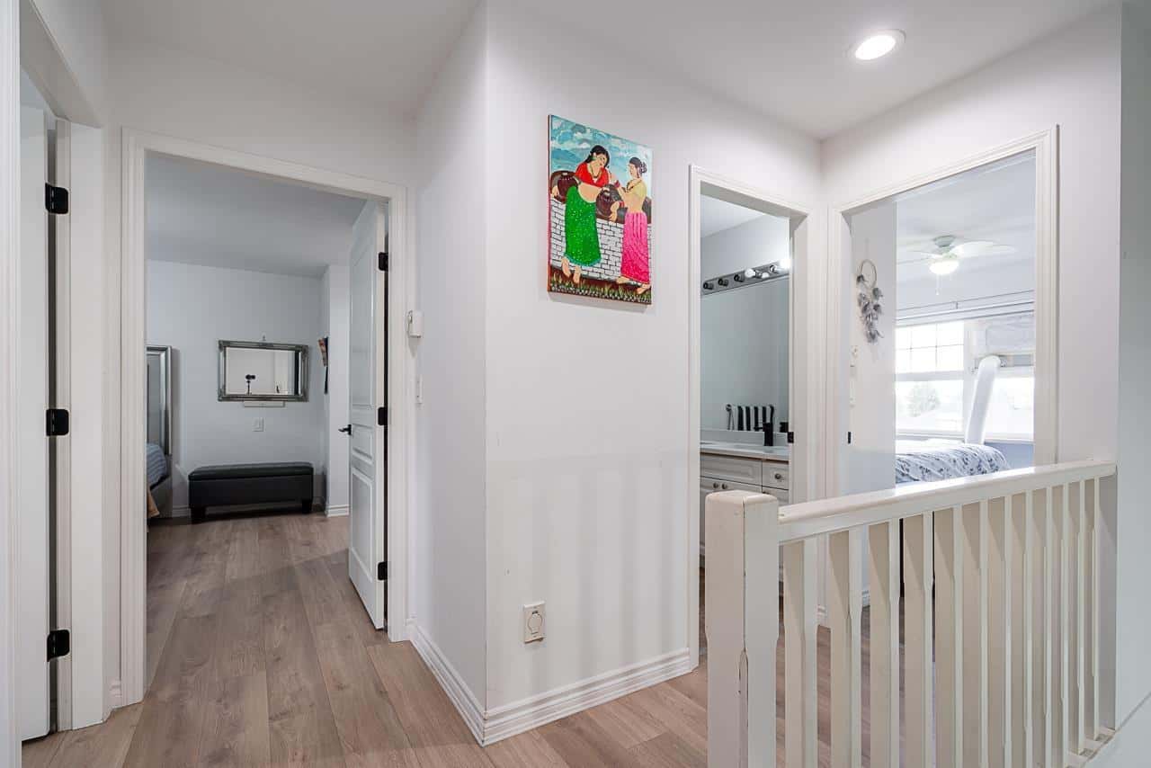 14616 75A AVENUE — Surrey, British Columbia - Photo 4 of 36