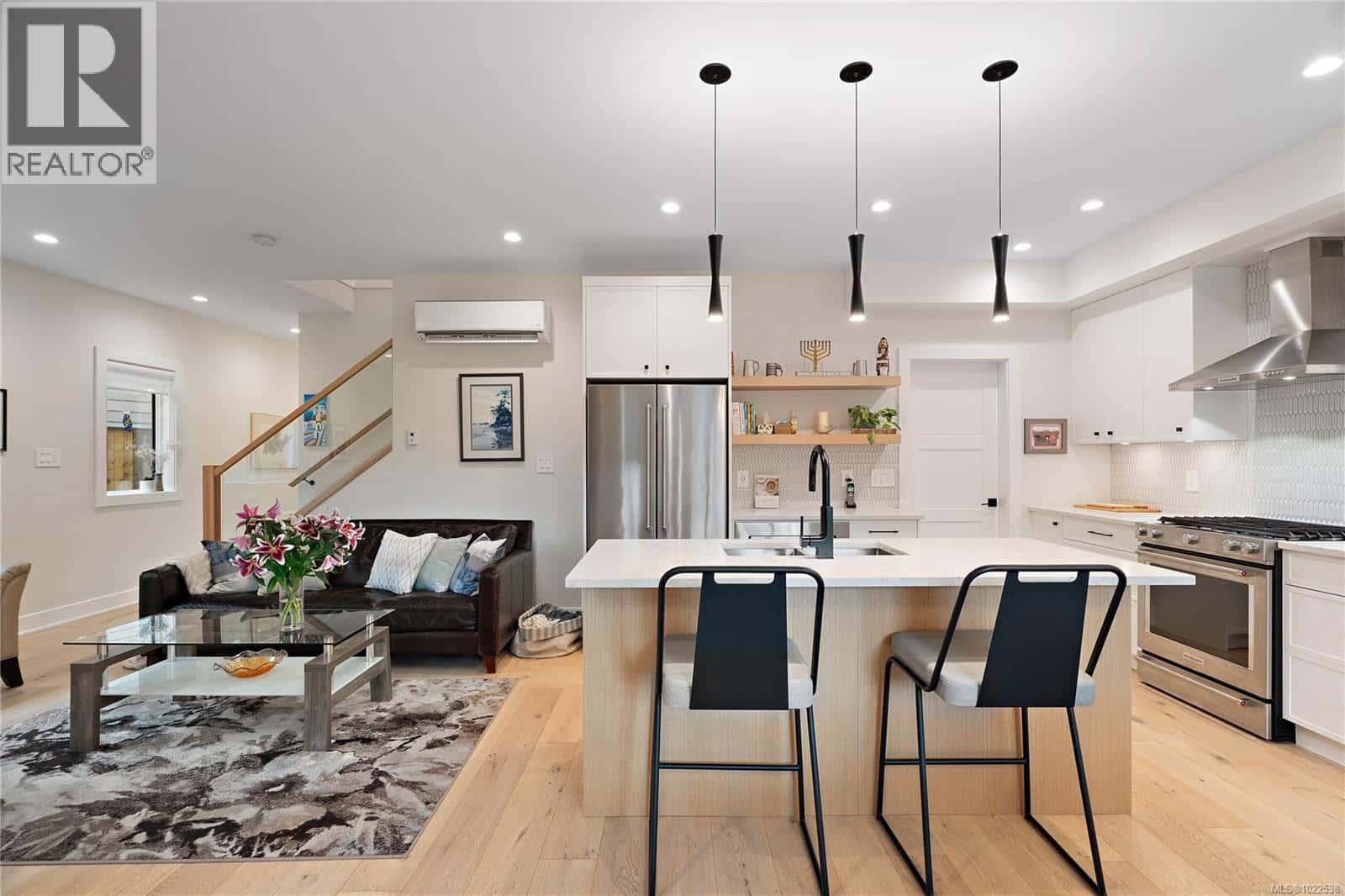 1313 Gabbro Lane — Langford, British Columbia - Photo 4 of 27