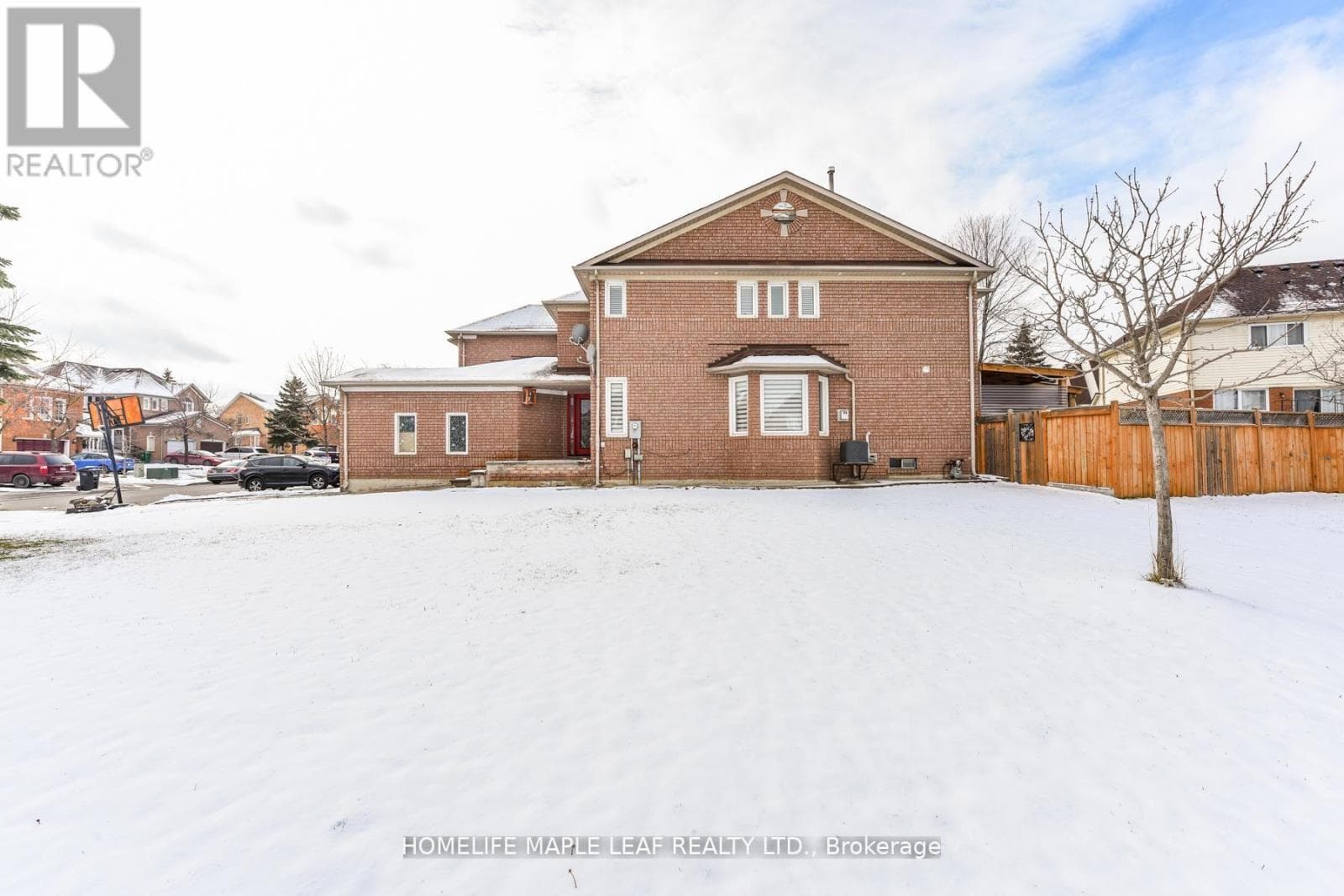 100 ALASKAN SUMMIT COURT W — Brampton (Sandringham-Wellington), Ontario - Main photo