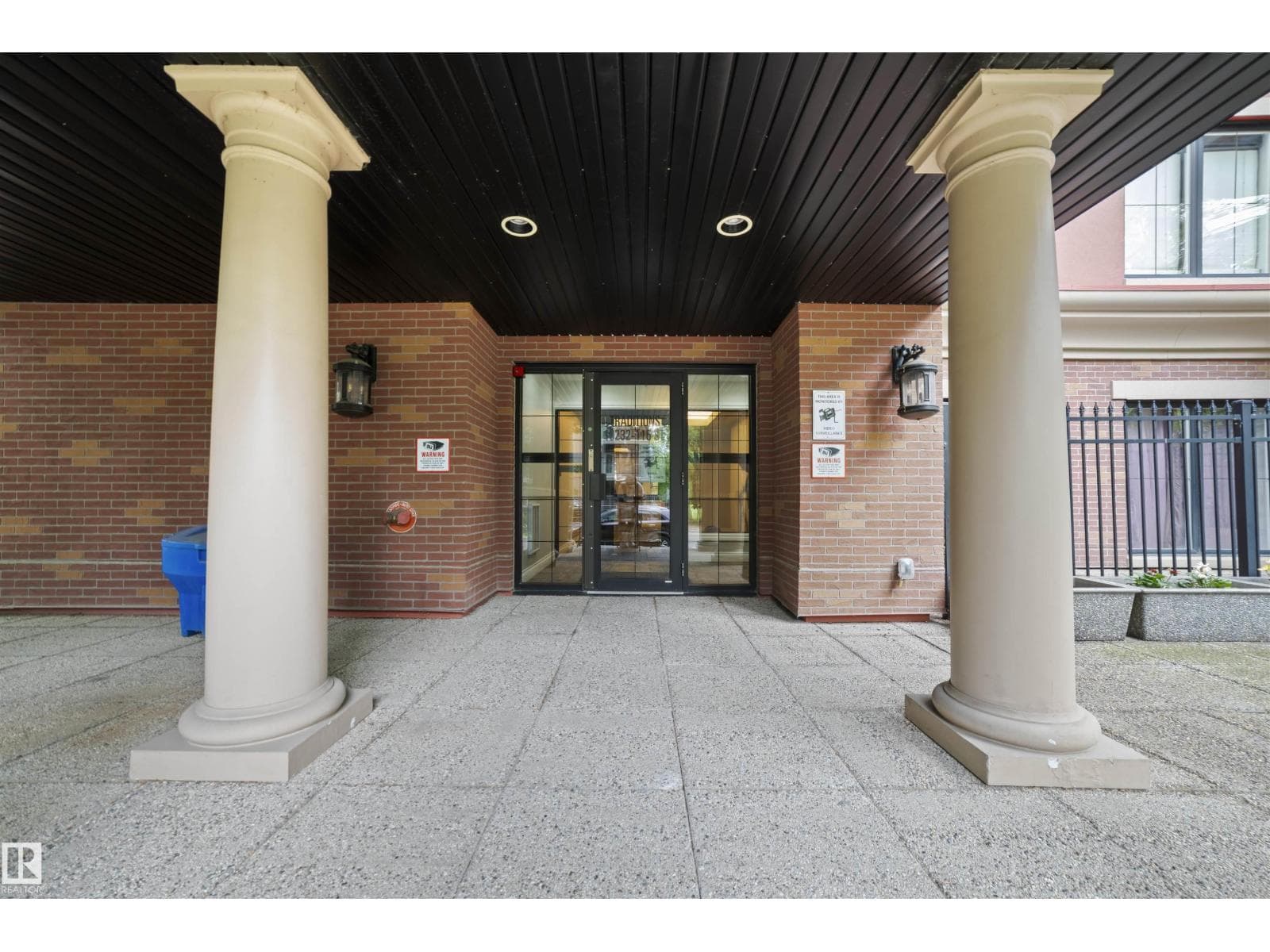 #405 10232 115 St NW NW — Edmonton, Alberta - Main photo