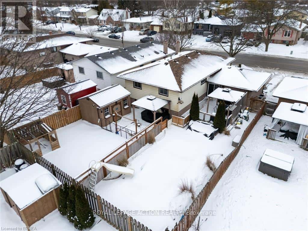 265 BRANTWOOD PARK ROAD — Brantford, Ontario - Photo 3 of 31