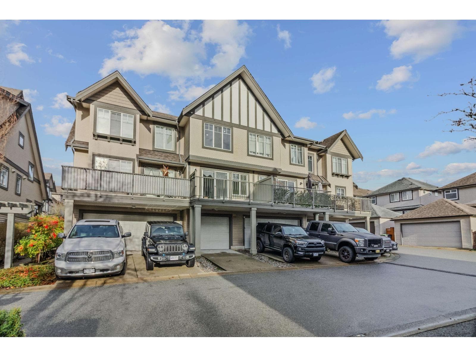 82 20038 70 AVENUE — Langley, British Columbia - Main photo