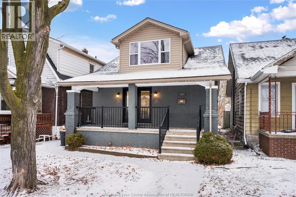 926 Curry Avenue — Windsor, Ontario - Main photo