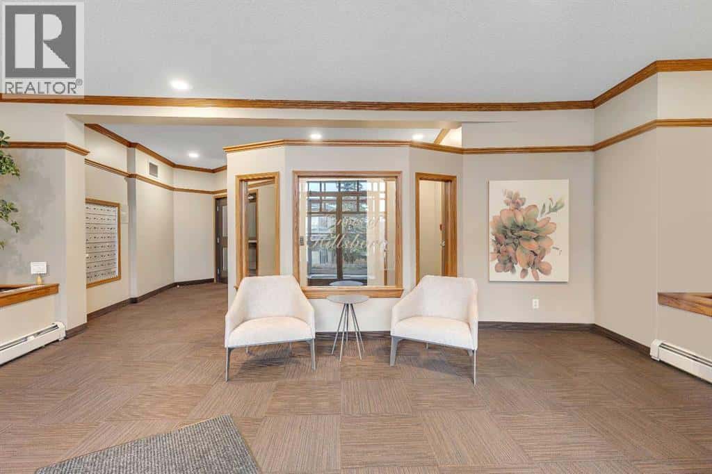 107, 108 Edgeridge Terrace NW — Calgary, Alberta - Photo 3 of 44