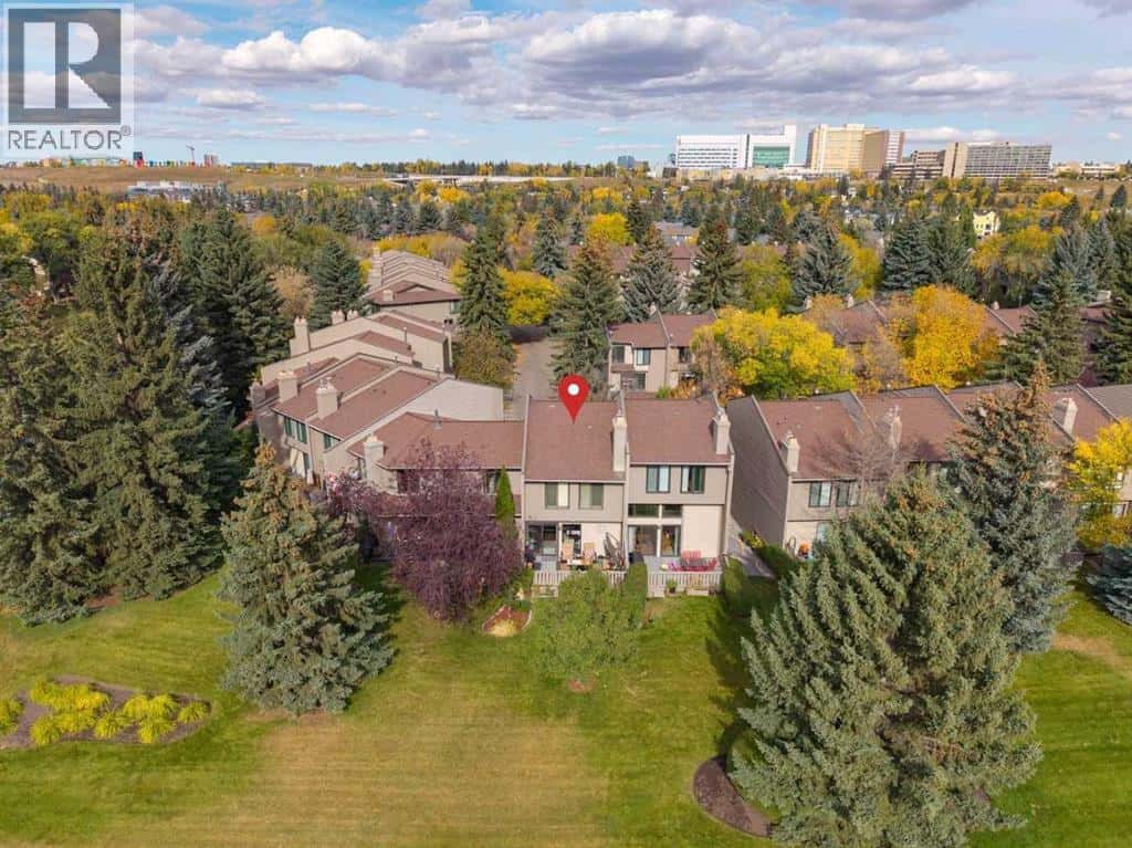 3841 Point Mckay Road NW — Calgary, Alberta - Photo 3 of 40