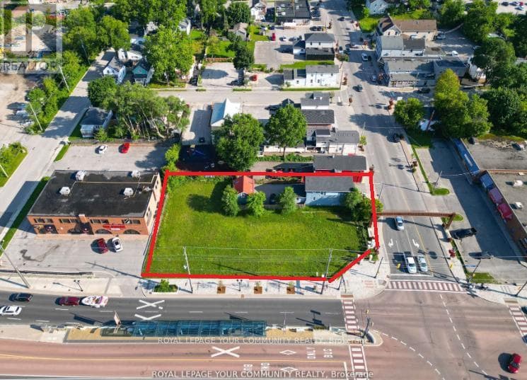 11 MAIN ST (432/438 DAVIS) E — Newmarket (Central Newmarket), Ontario - Main photo