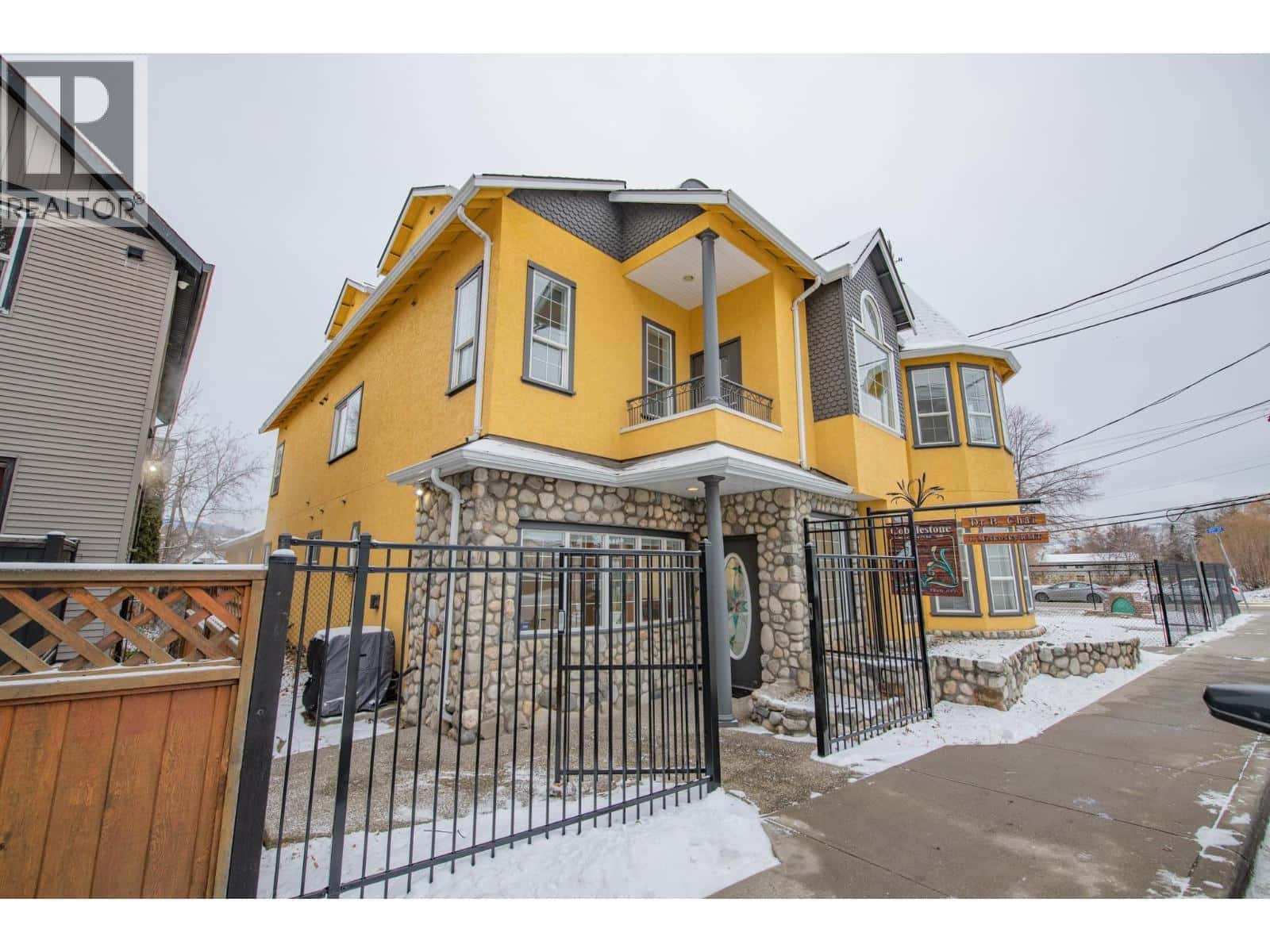 3414A 28th Avenue Unit# 2 — Vernon, British Columbia - Photo 2 of 51