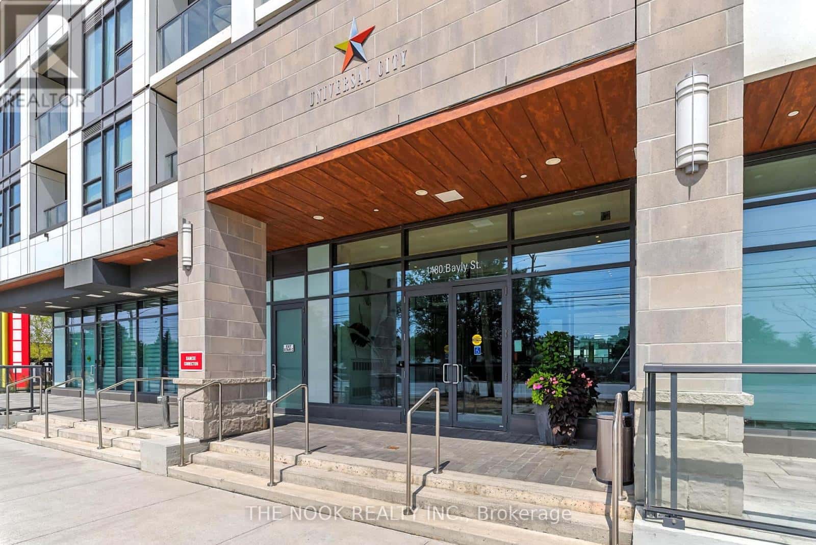 1612 - 1480 BAYLY STREET — Pickering (Bay Ridges), Ontario - Photo 3 of 33