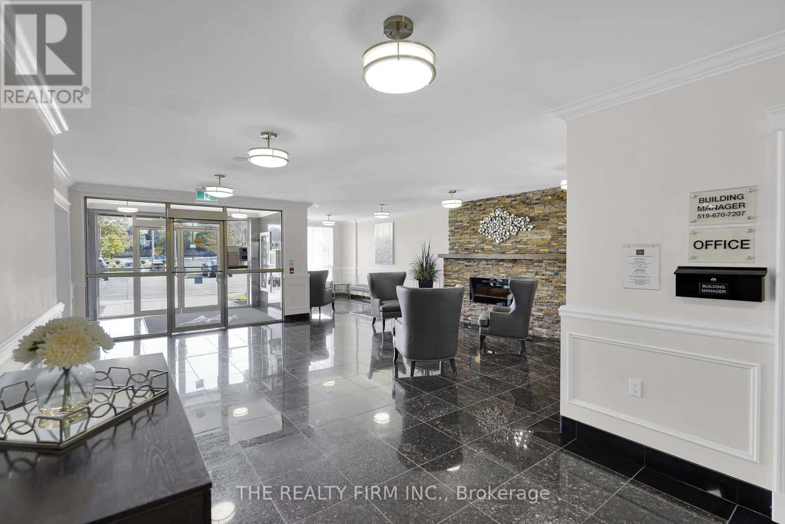 107 - 353 COMMISSIONERS ROAD W — London South (South D), Ontario - Photo 4 of 42