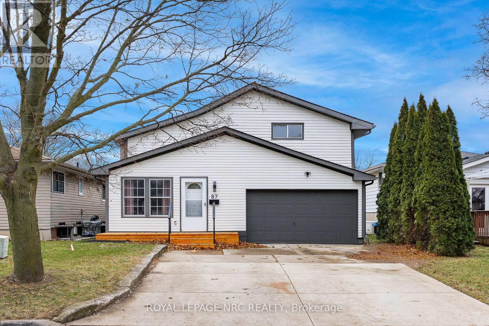 87 LAFAYETTE DRIVE — St. Catharines (Lakeport), Ontario - Main photo