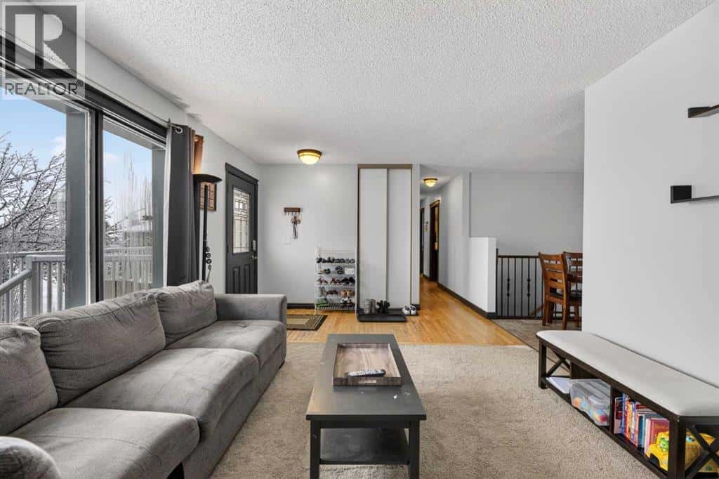 409 400 Southridge Place — Didsbury, Alberta - Photo 5 of 27