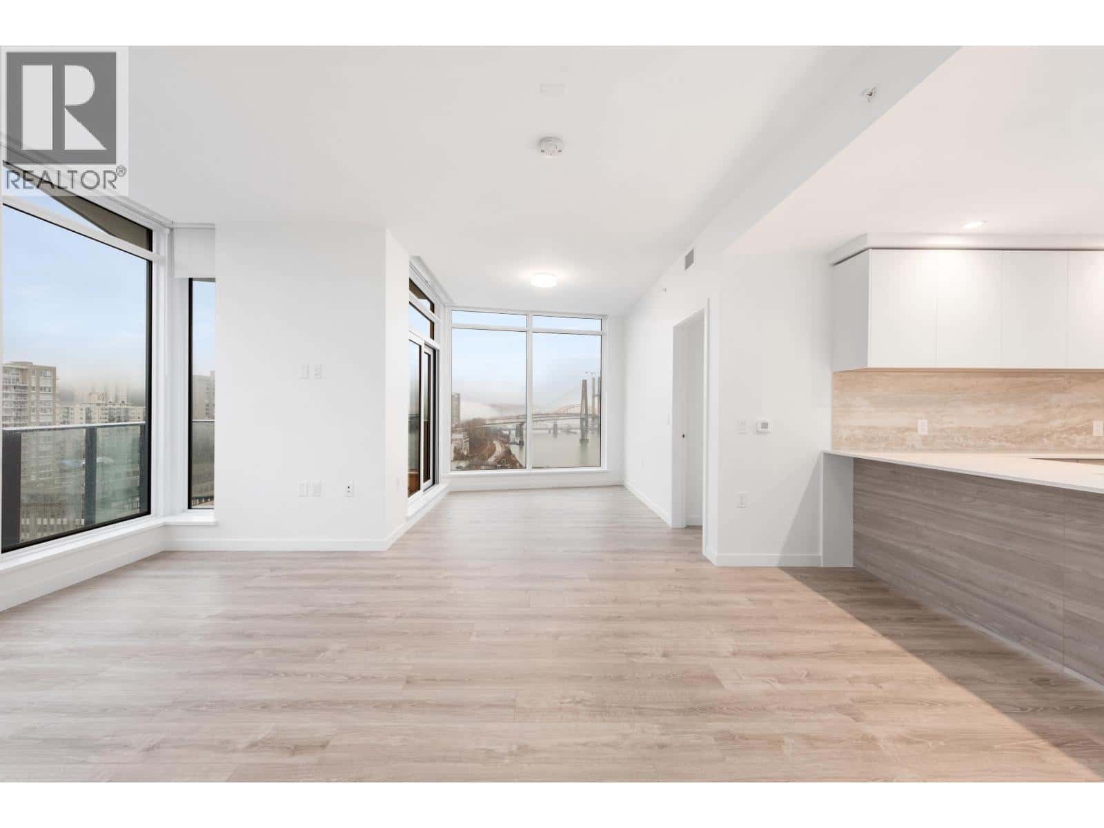 1703 660 QUAYSIDE DRIVE — New Westminster, British Columbia - Photo 5 of 35