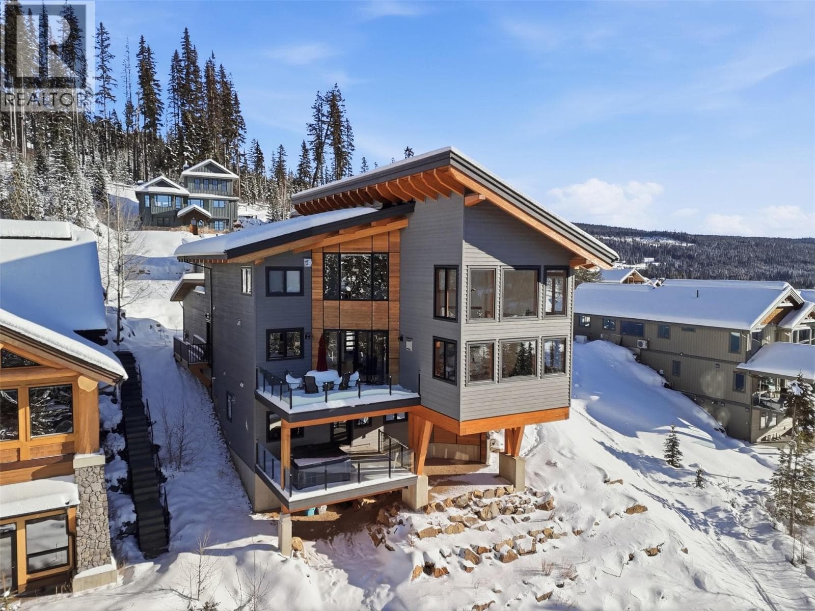 4249 Bella Vista Drive — Sun Peaks, British Columbia - Main photo