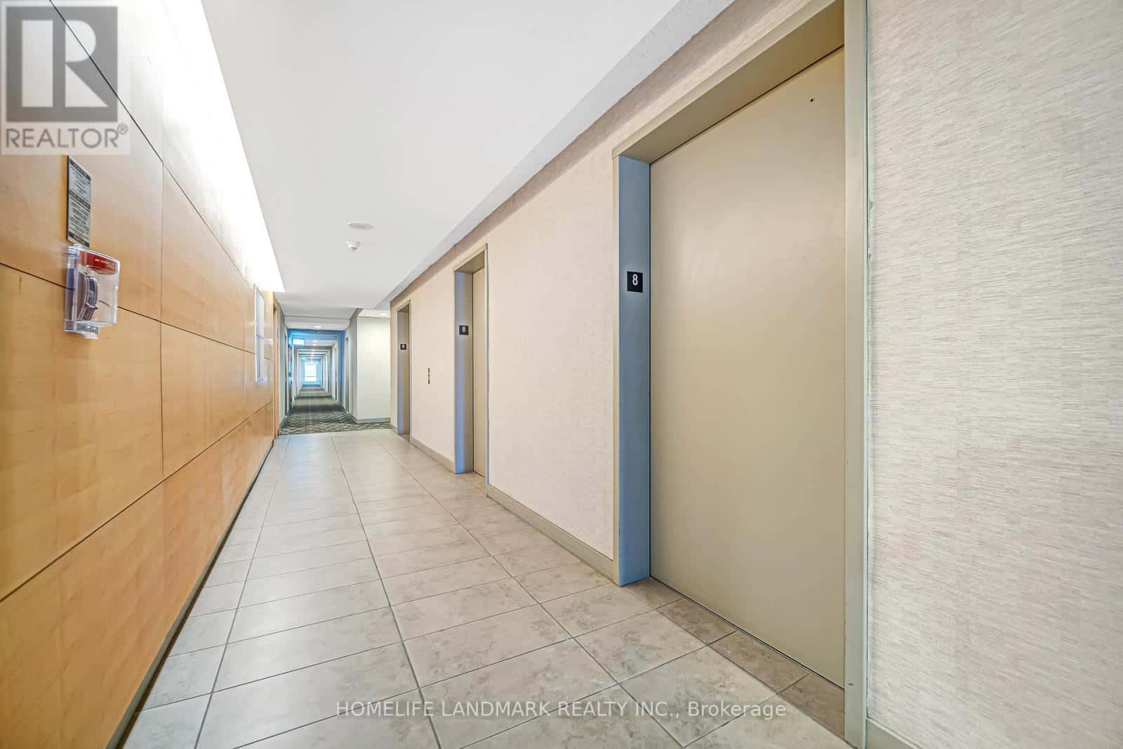 UNIT 811 - 4K SPADINA AVENUE — Toronto (Waterfront Communities), Ontario - Photo 5 of 33