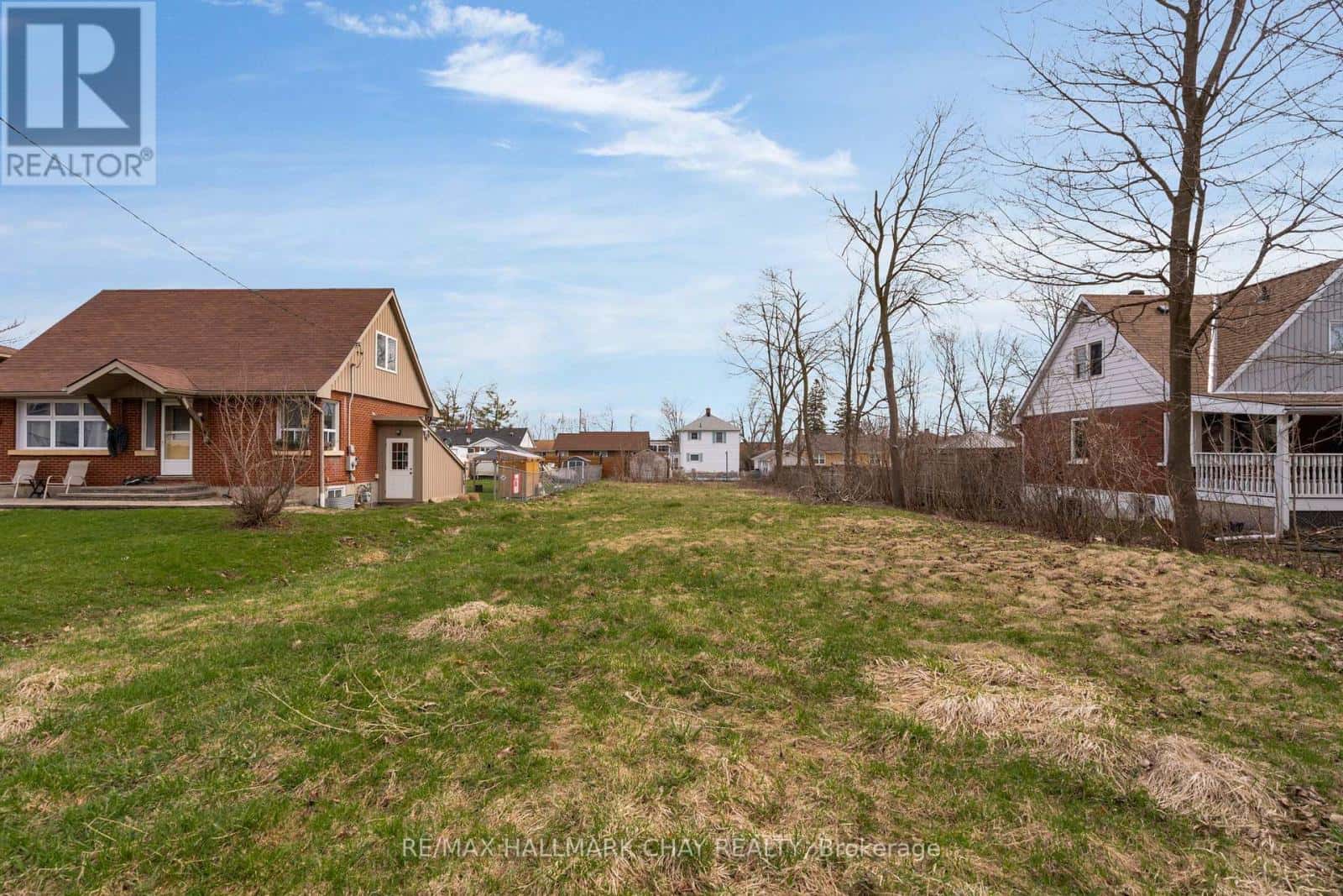 147 PEEL STREET — Barrie (Wellington), Ontario - Photo 3 of 10