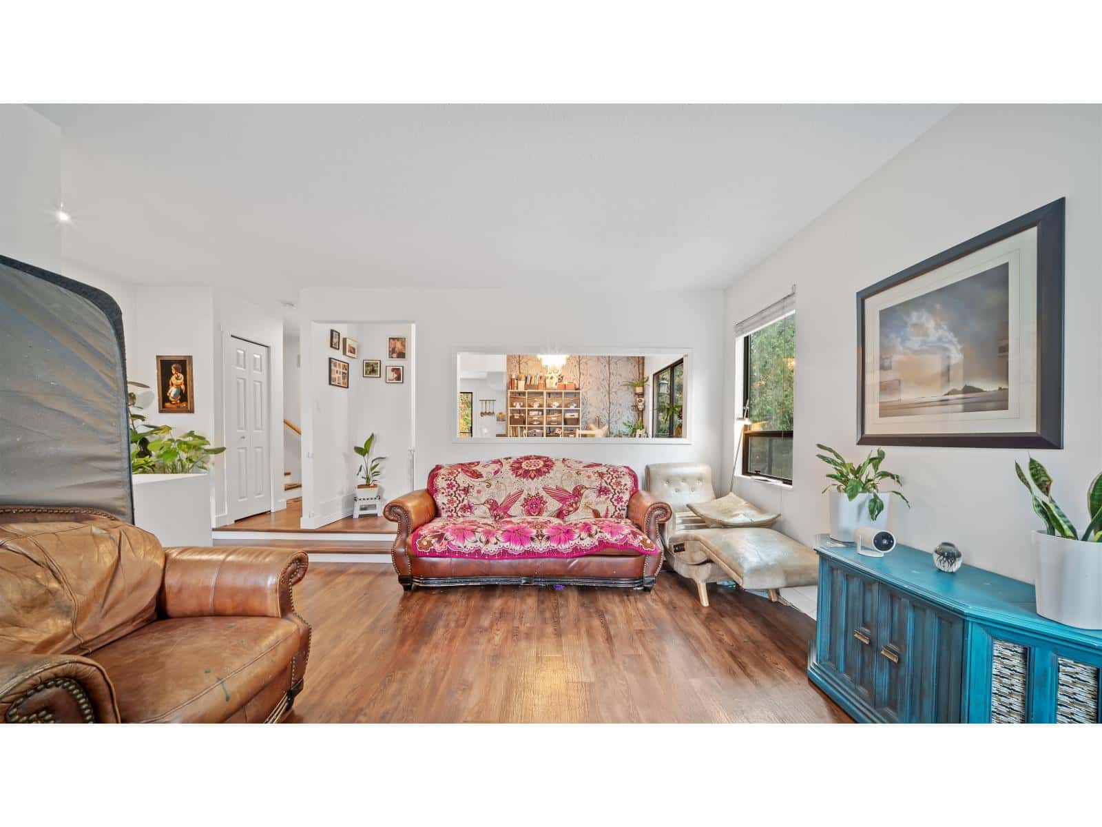 2250 SENTINEL DRIVE — Abbotsford, British Columbia - Photo 4 of 31