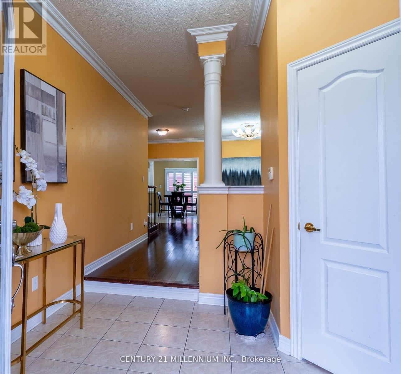 64 EXECUTIVE COURT — Brampton (Sandringham-Wellington), Ontario - Photo 5 of 32