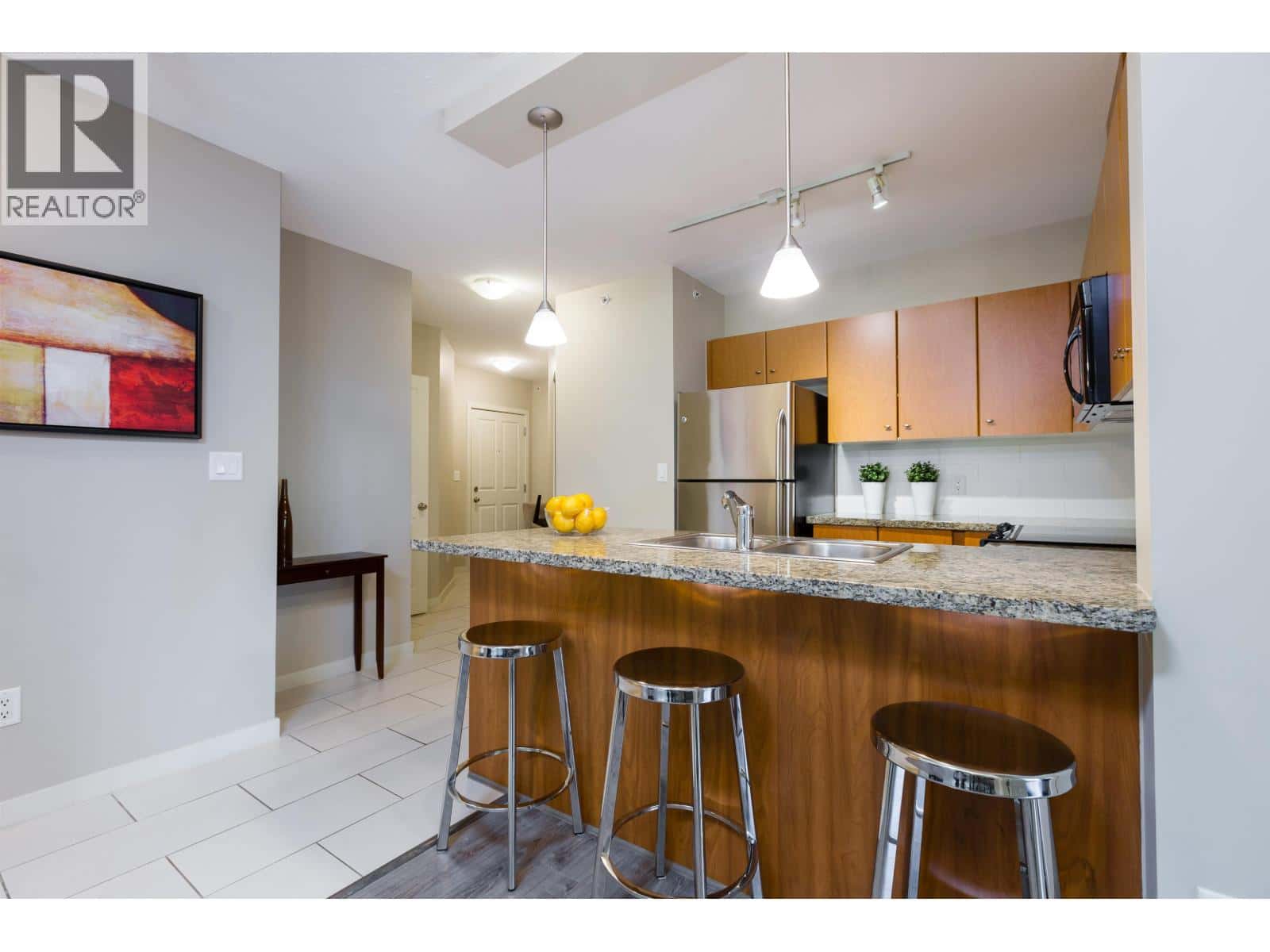 1204 511 ROCHESTER AVENUE — Coquitlam, British Columbia - Photo 4 of 20