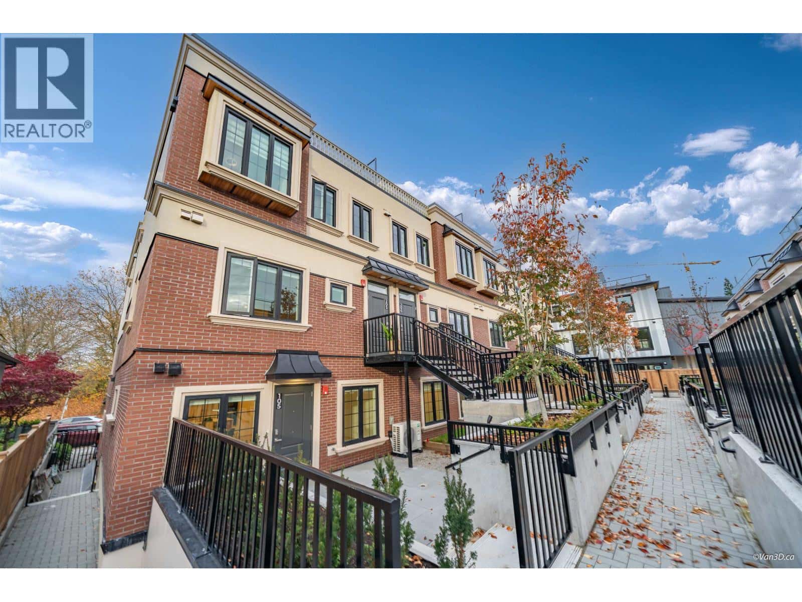 105 918 W 32ND AVENUE — Vancouver, British Columbia - Photo 3 of 33