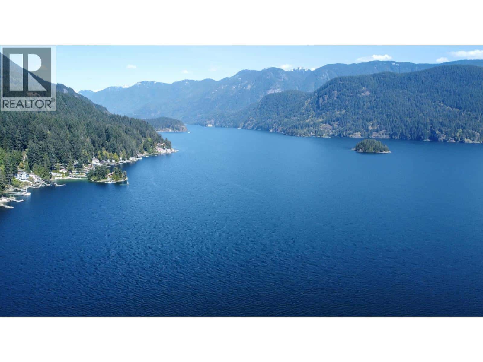 5125 INDIAN RIVER DRIVE — North Vancouver, British Columbia - Photo 5 of 39