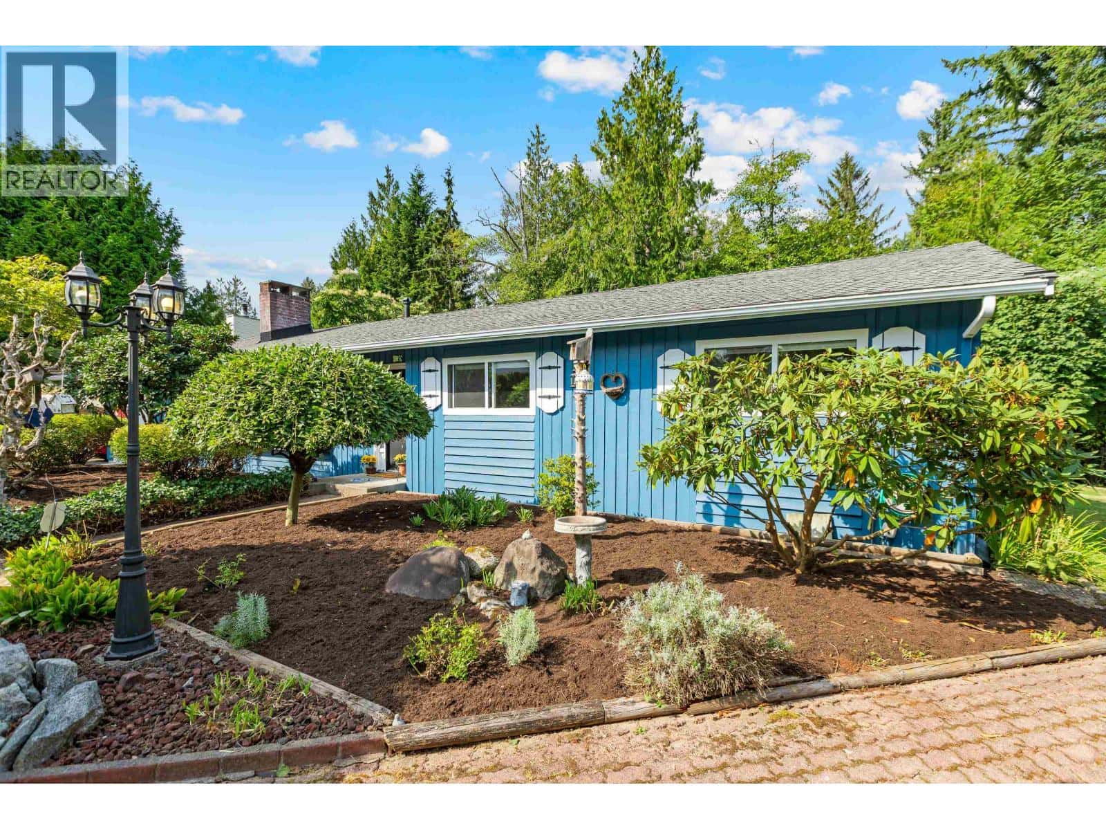 22991 126 AVENUE — Maple Ridge, British Columbia - Photo 2 of 40