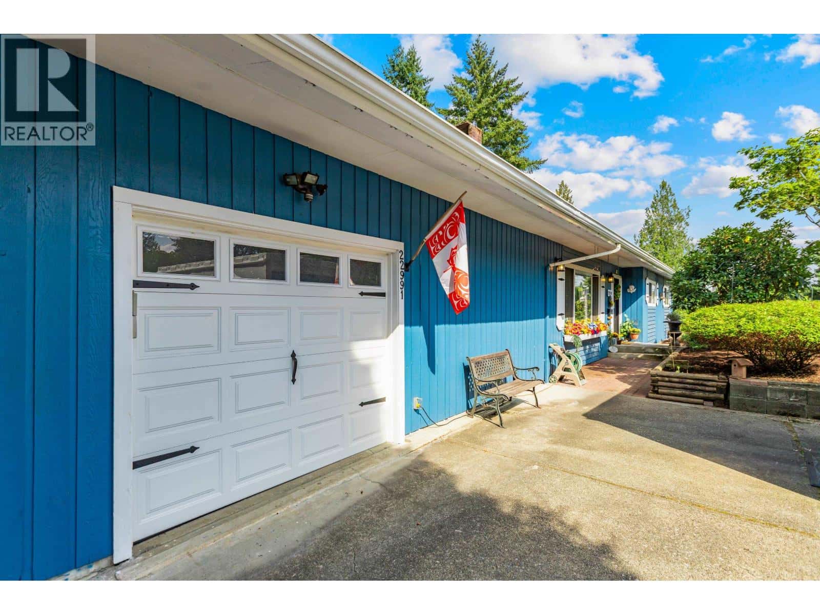 22991 126 AVENUE — Maple Ridge, British Columbia - Photo 4 of 40