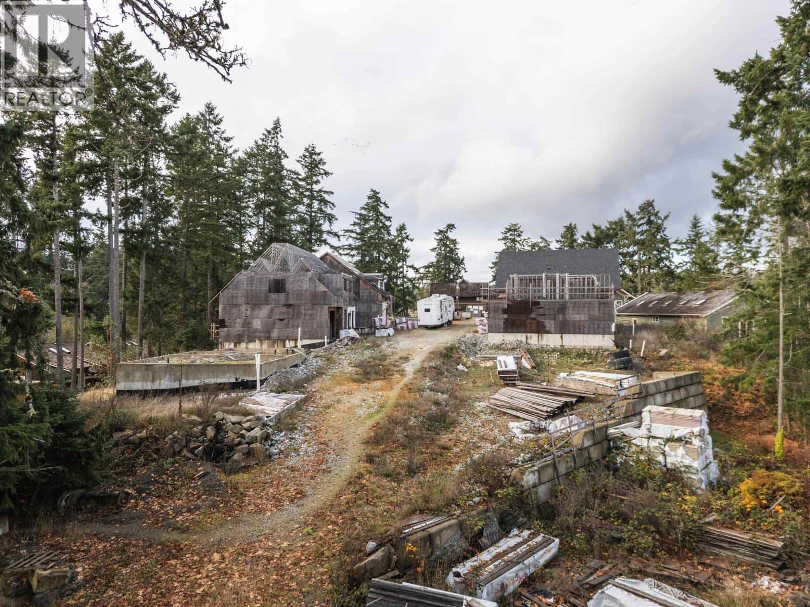 107 ATKINS ROAD — Salt Spring Island, British Columbia - Photo 4 of 11