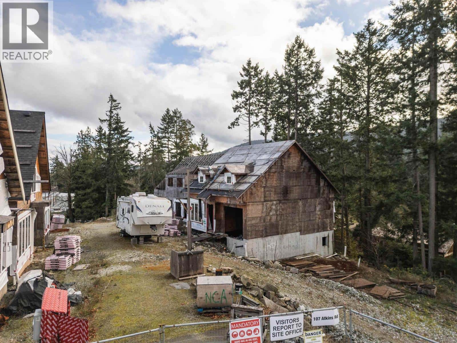 107 ATKINS ROAD — Salt Spring Island, British Columbia - Photo 5 of 11