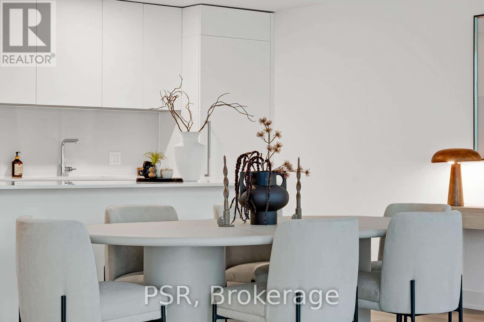 PH410 - 200 KEEWATIN AVENUE — Toronto (Mount Pleasant East), Ontario - Photo 4 of 33