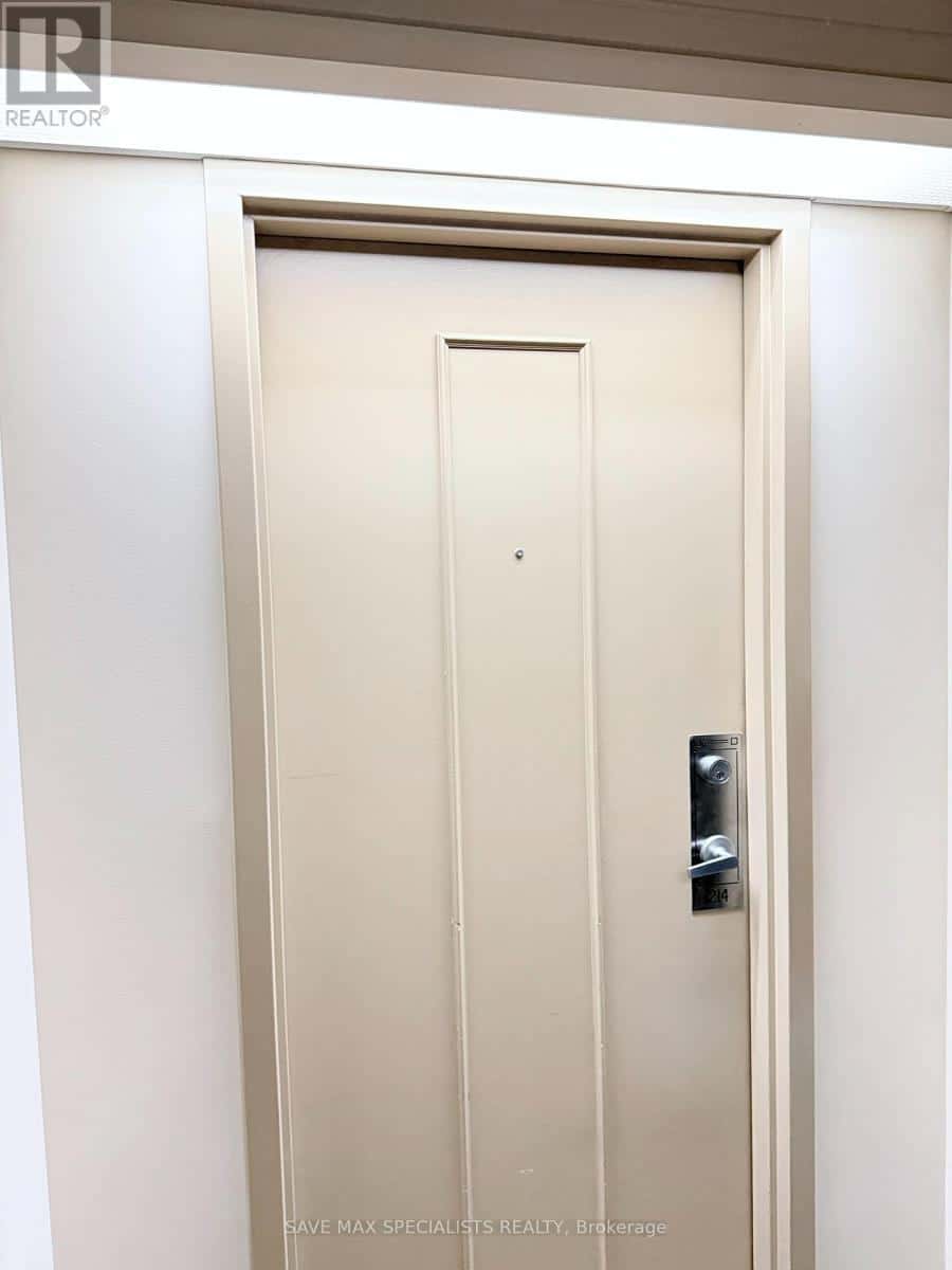 1214 - 135 HILLCREST AVENUE — Mississauga (Cooksville), Ontario - Photo 4 of 27