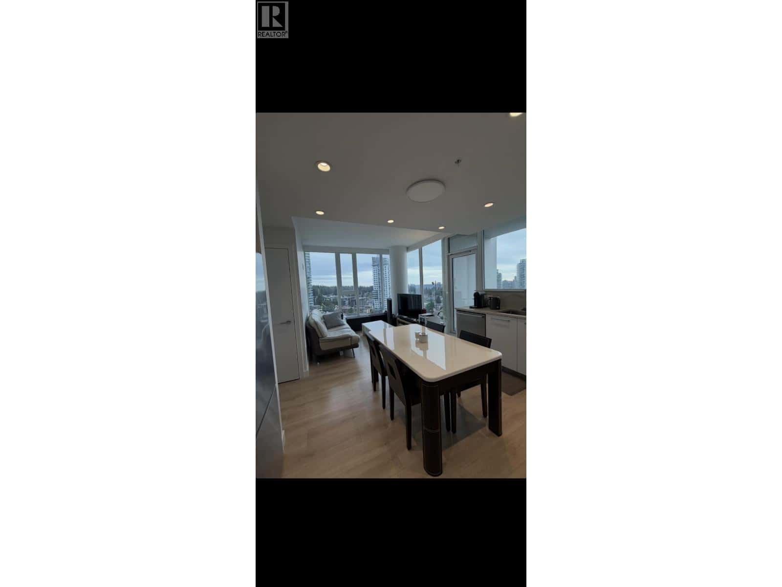 1609 567 CLARKE ROAD — Coquitlam, British Columbia - Photo 2 of 2