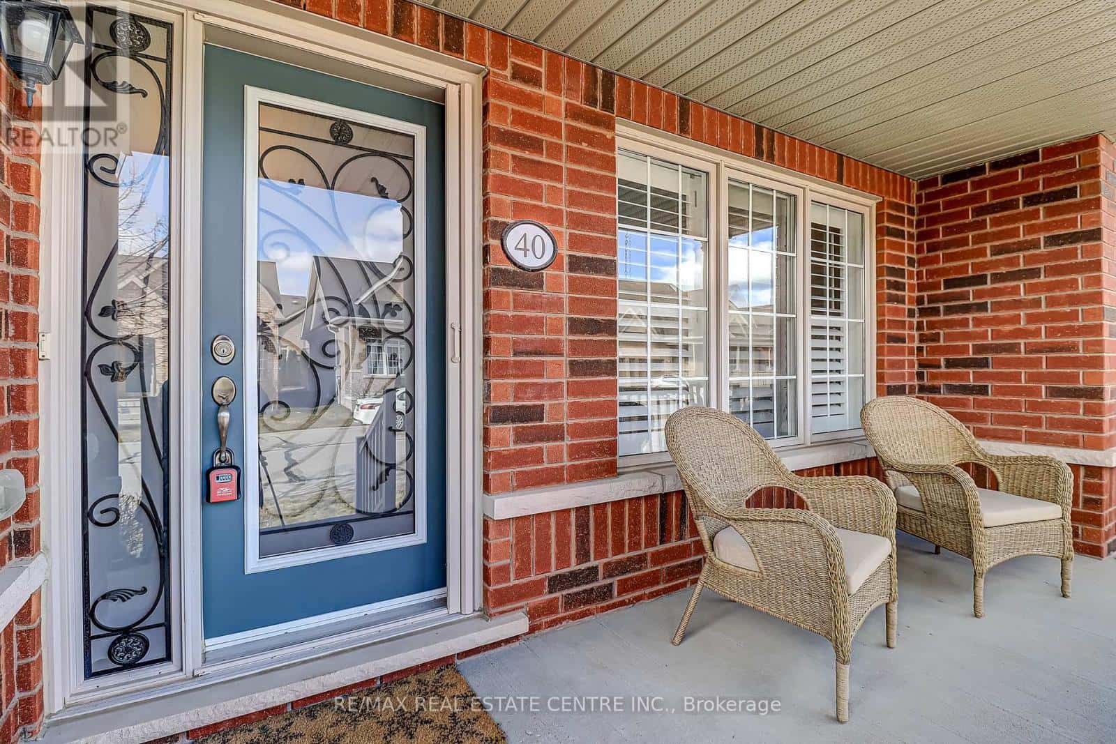 40 MUZZO DRIVE — Brampton (Sandringham-Wellington), Ontario - Photo 5 of 48