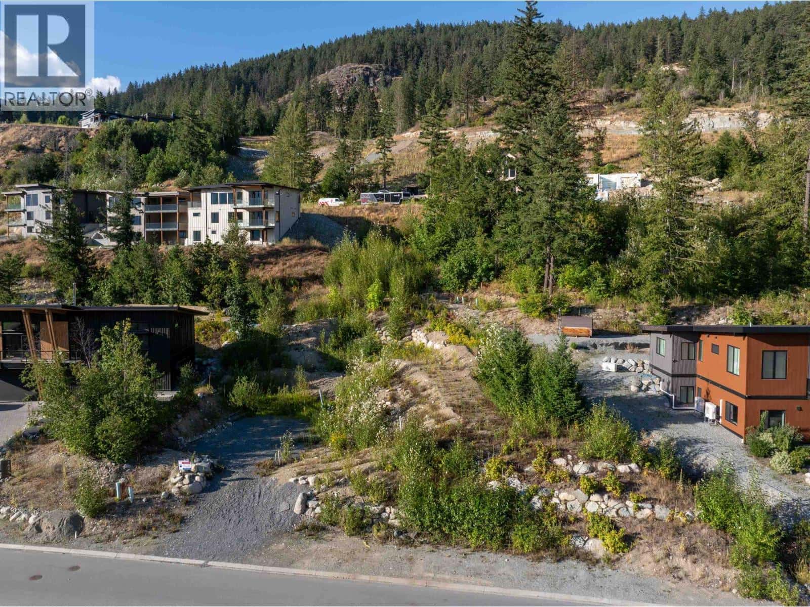 7634 SEVEN O'CLOCK DRIVE — Pemberton, British Columbia - Photo 5 of 30