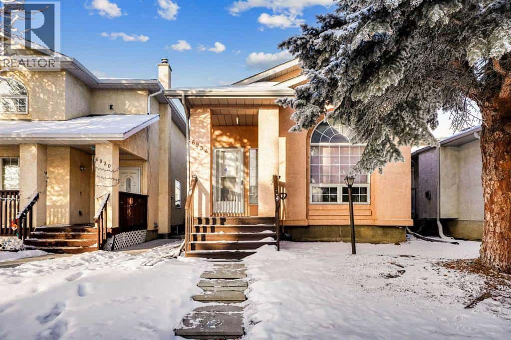 6934 Laguna Way NE — Calgary, Alberta - Photo 3 of 50