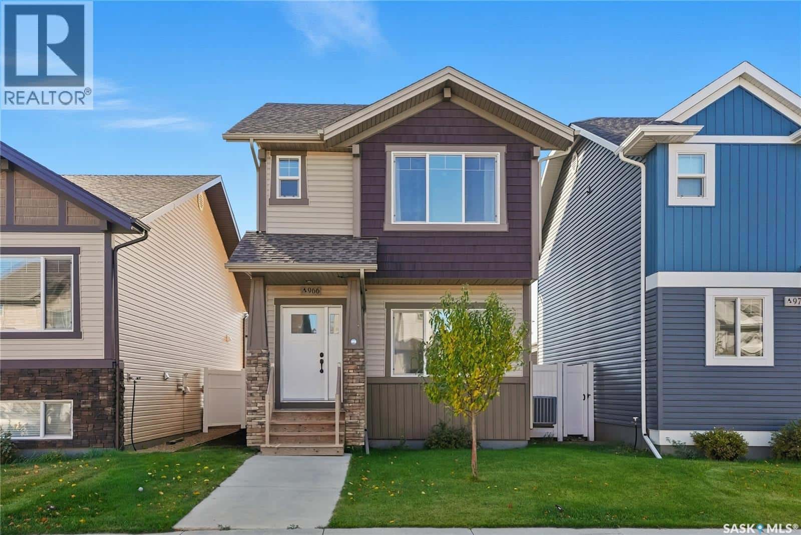 966 McFaull MANOR — Saskatoon, Saskatchewan - Photo 2 of 45