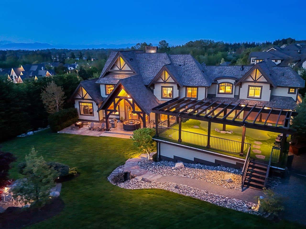 323 198 STREET — Langley, British Columbia - Photo 2 of 40